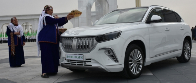 Odamlarga o‘lish, eshaklarga vannada uxlash mumkin emas: 17 ta noodatiy qonunlar Odamlarga o‘lish, eshaklarga vannada uxlash mumkin emas: 17 ta noodatiy qonunlar2