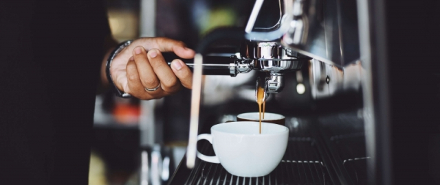 Qahvaning sirli sayohati: daraxtdan finjongacha Qahvaning sirli sayohati: daraxtdan finjongacha2