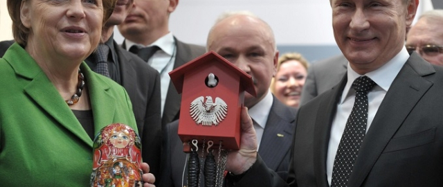 Go‘shtdan tortib svitergacha: siyosatchilar bir-biriga qanday sovg‘a beradi? Go‘shtdan tortib svitergacha: siyosatchilar bir-biriga qanday sovg‘a beradi?6