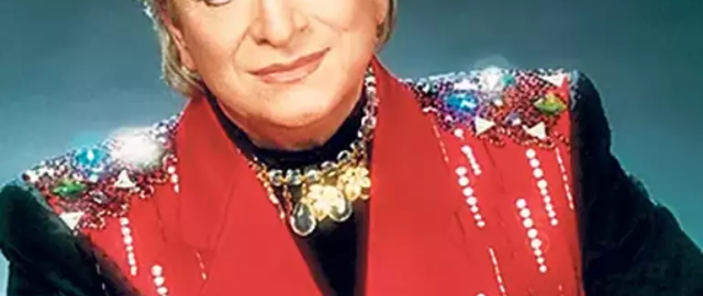 Sahnadagi so‘nggi chiqish: muxlislari ko‘z o‘ngida jon bergan mashhurlar Sahnadagi so‘nggi chiqish: muxlislari ko‘z o‘ngida jon bergan mashhurlar6