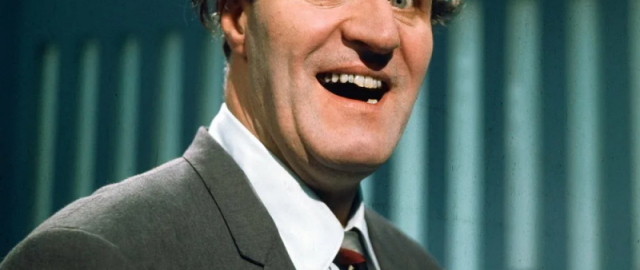 Sahnadagi so‘nggi chiqish: muxlislari ko‘z o‘ngida jon bergan mashhurlar Sahnadagi so‘nggi chiqish: muxlislari ko‘z o‘ngida jon bergan mashhurlar5