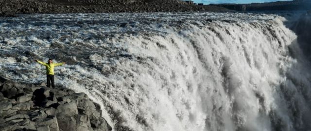 Dunyoning eng chiroyli sharsharalari: ularni tomosha qilish necha pul? Dunyoning eng chiroyli sharsharalari: ularni tomosha qilish necha pul?15