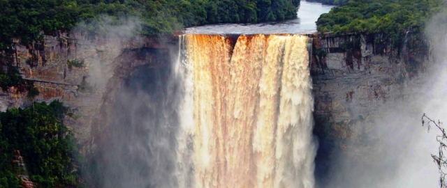 Dunyoning eng chiroyli sharsharalari: ularni tomosha qilish necha pul? Dunyoning eng chiroyli sharsharalari: ularni tomosha qilish necha pul?13