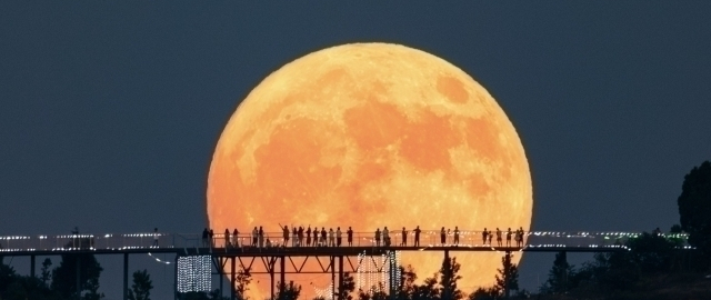 NASA'ning bo‘lajak rahbari Oyda baza qurishga va’da berdi